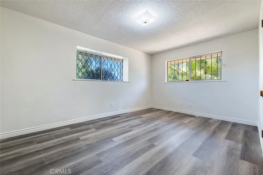 947 S Stanford Avenue Fresno, CA 93727