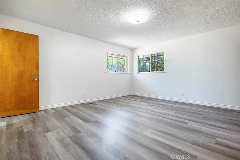 947 S Stanford Avenue Fresno, CA 93727