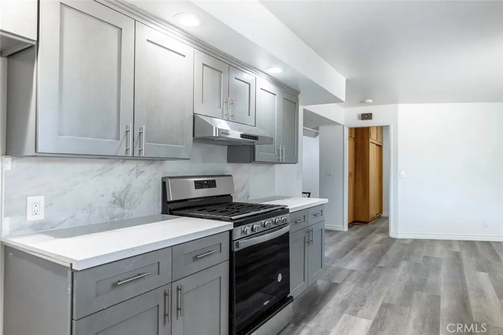 947 S Stanford Avenue Fresno, CA 93727