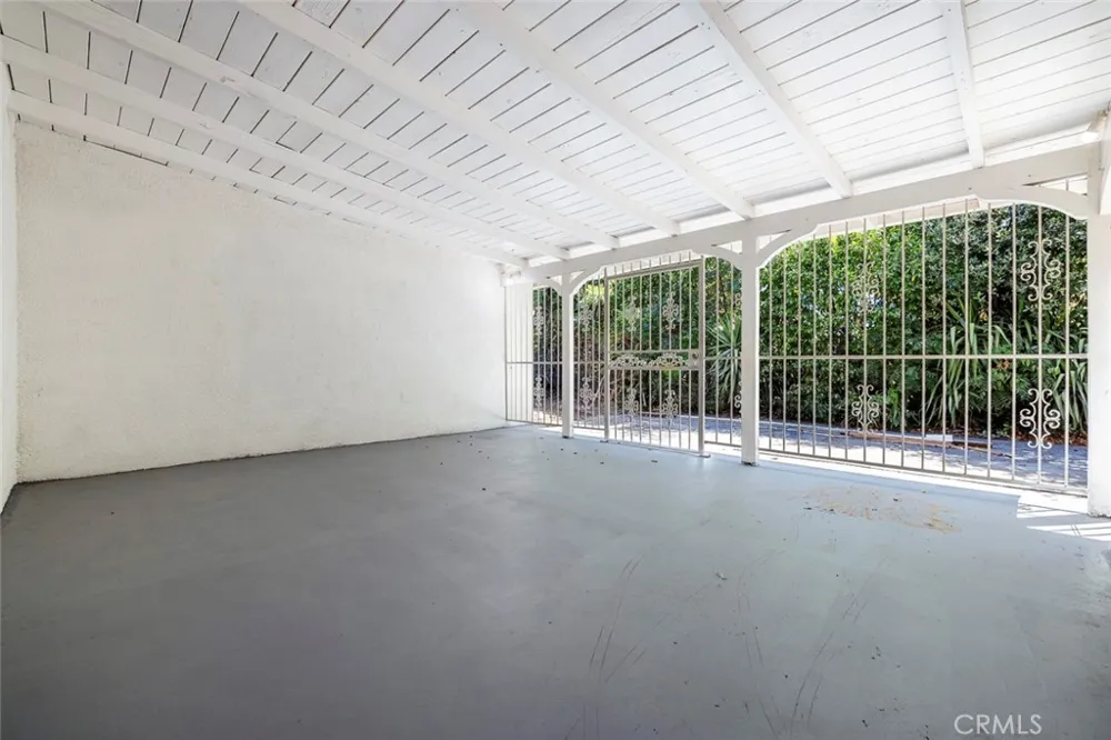 947 S Stanford Avenue Fresno, CA 93727