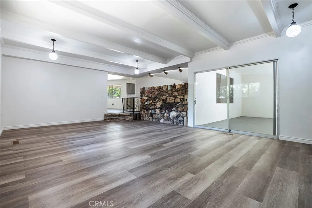 947 S Stanford Avenue Fresno, CA 93727