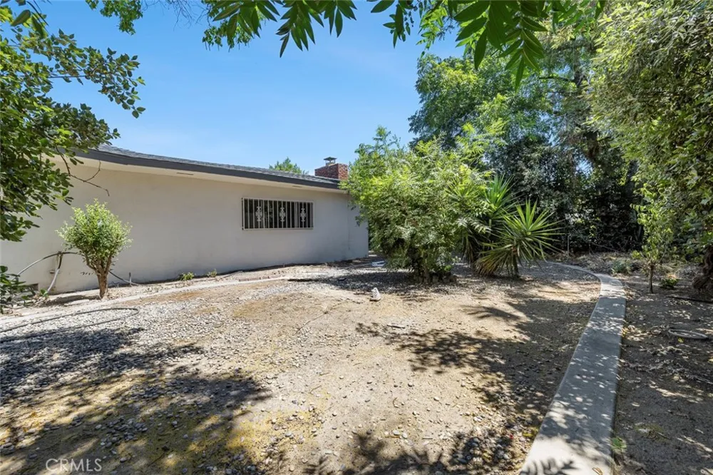 947 S Stanford Avenue Fresno, CA 93727