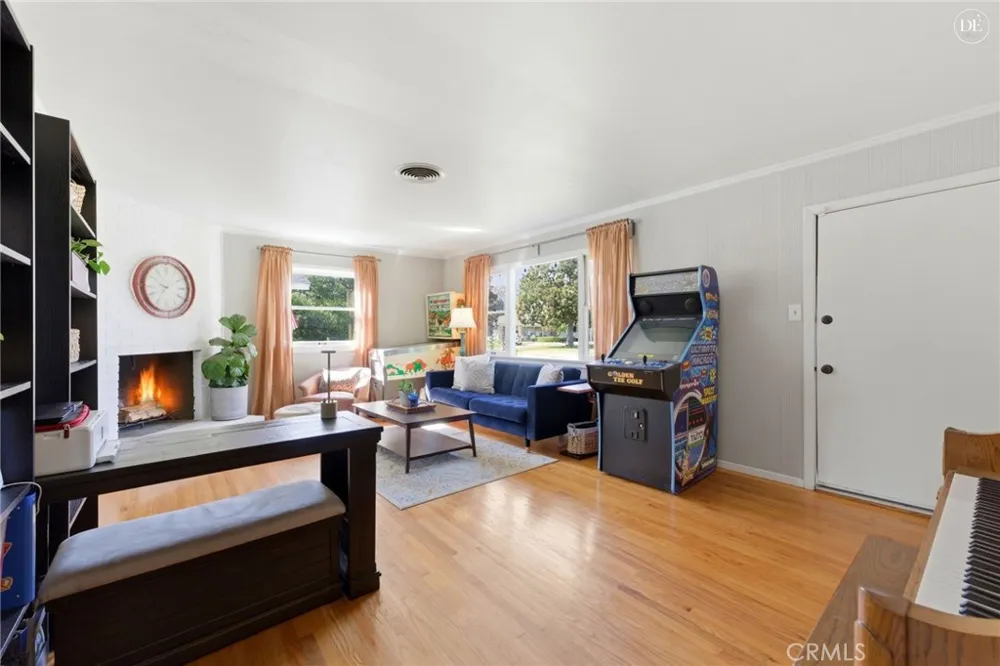 4374 Ramona Drive Riverside, CA 92506