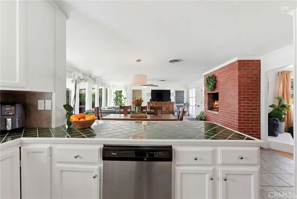 4374 Ramona Drive Riverside, CA 92506