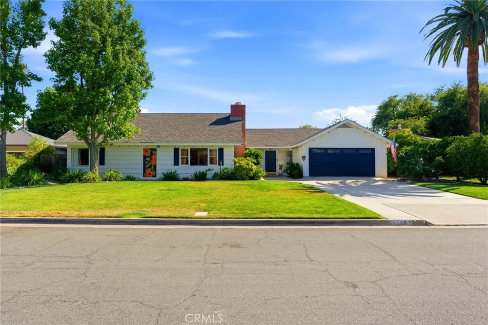 4374 Ramona Drive Riverside, CA 92506