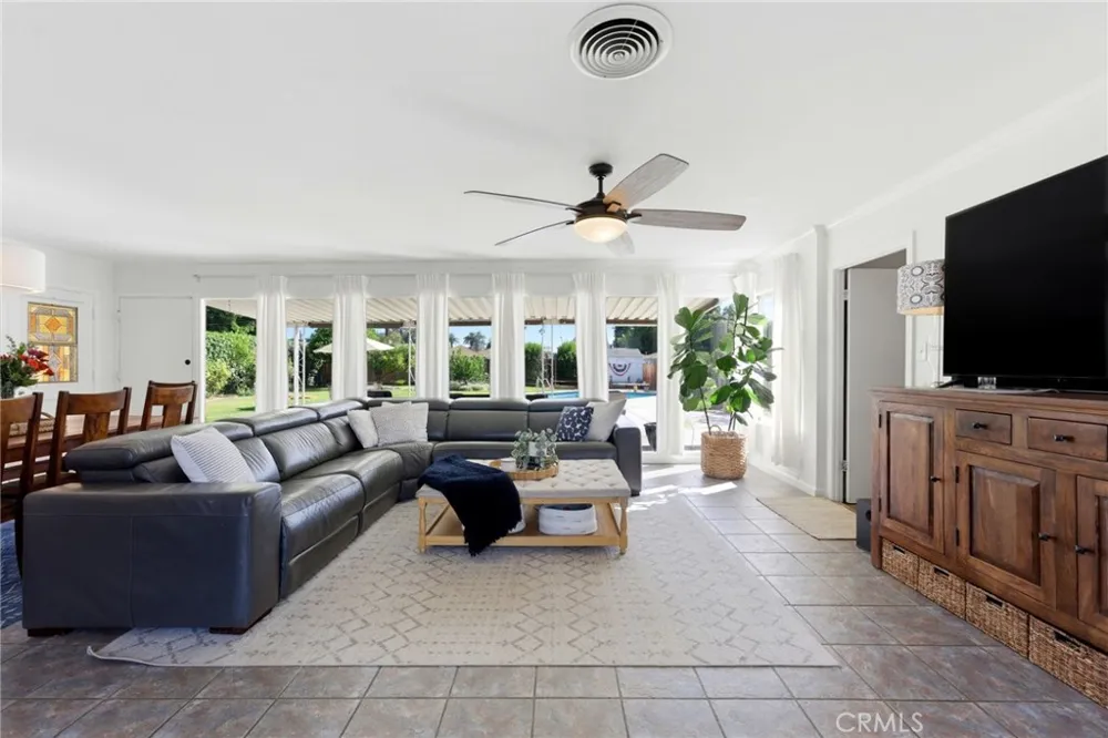 4374 Ramona Drive Riverside, CA 92506