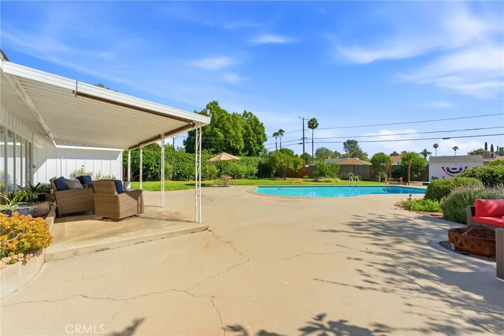 4374 Ramona Drive Riverside, CA 92506