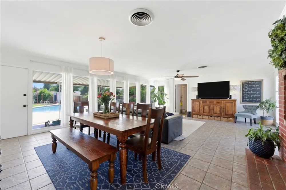4374 Ramona Drive Riverside, CA 92506