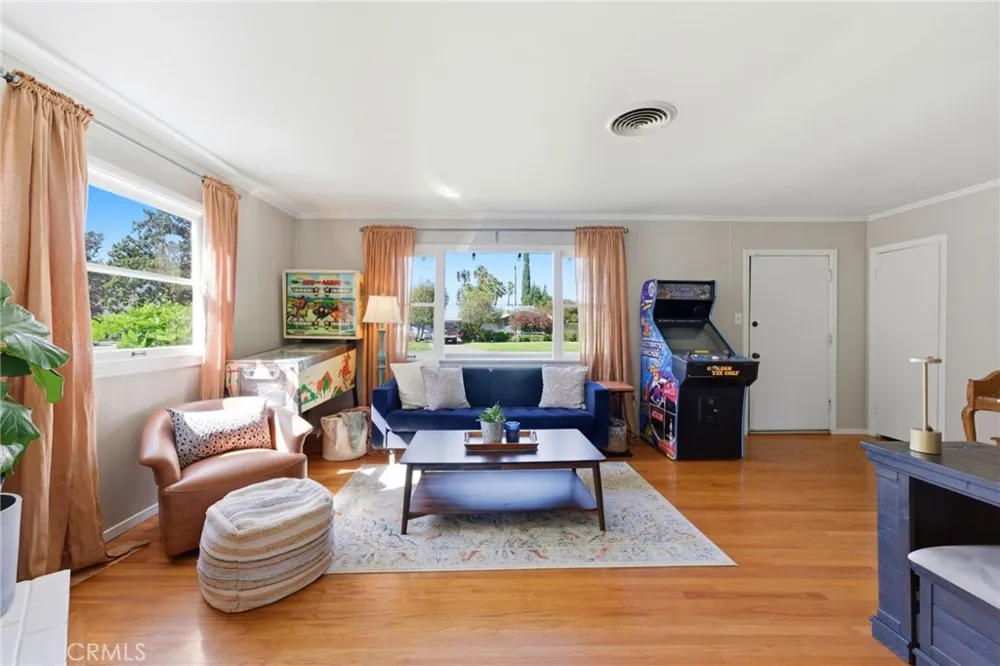4374 Ramona Drive Riverside, CA 92506
