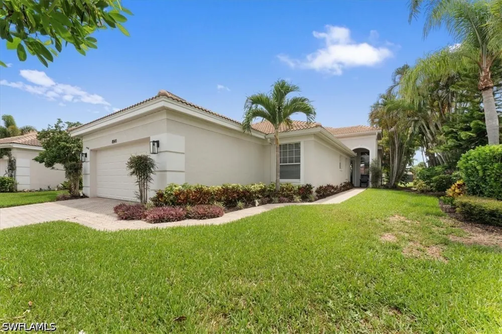 Pepper Tree Way Naples, FL 34114