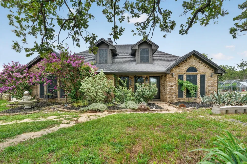 1017 County Road 3555 Paradise, TX 76073