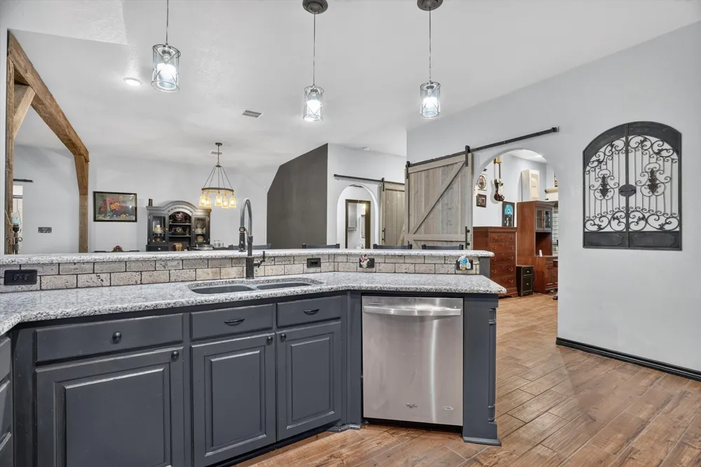 1017 County Road 3555 Paradise, TX 76073