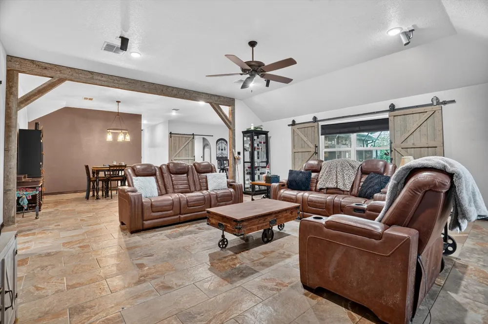 1017 County Road 3555 Paradise, TX 76073