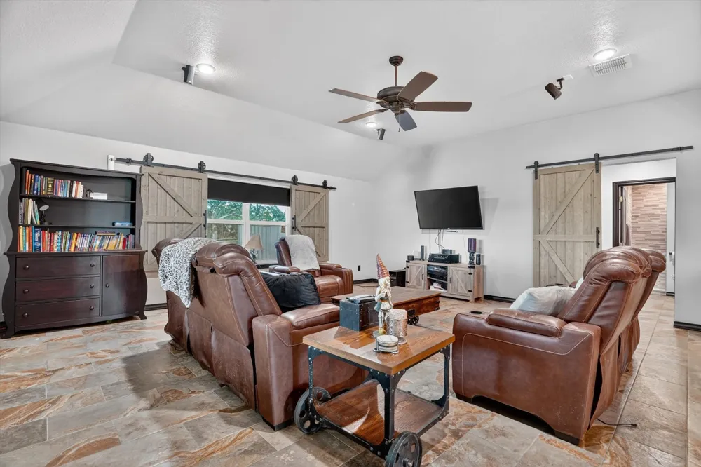 1017 County Road 3555 Paradise, TX 76073