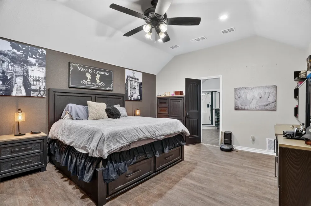 1017 County Road 3555 Paradise, TX 76073