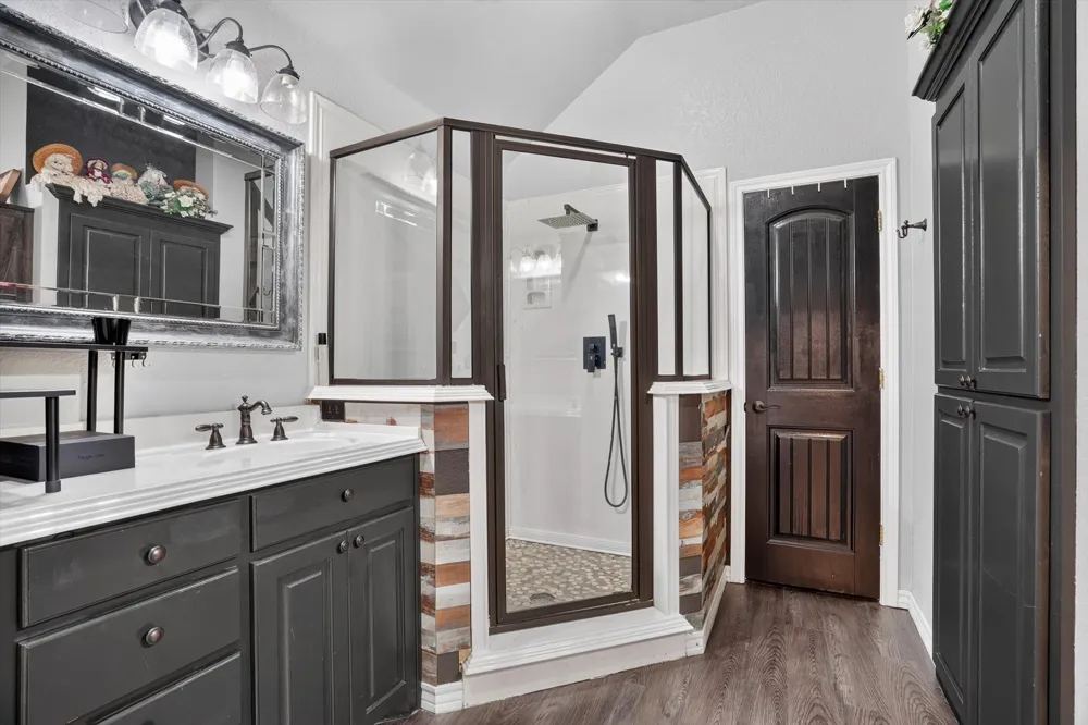 1017 County Road 3555 Paradise, TX 76073