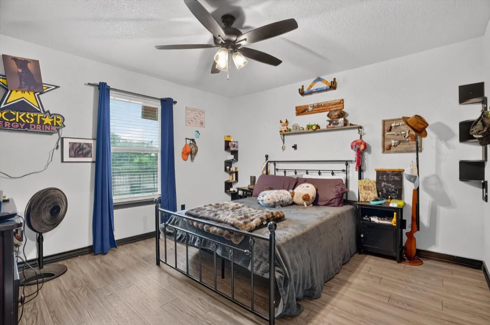 1017 County Road 3555 Paradise, TX 76073