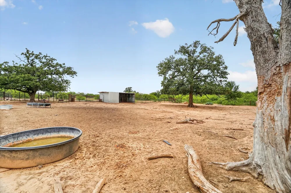 1017 County Road 3555 Paradise, TX 76073