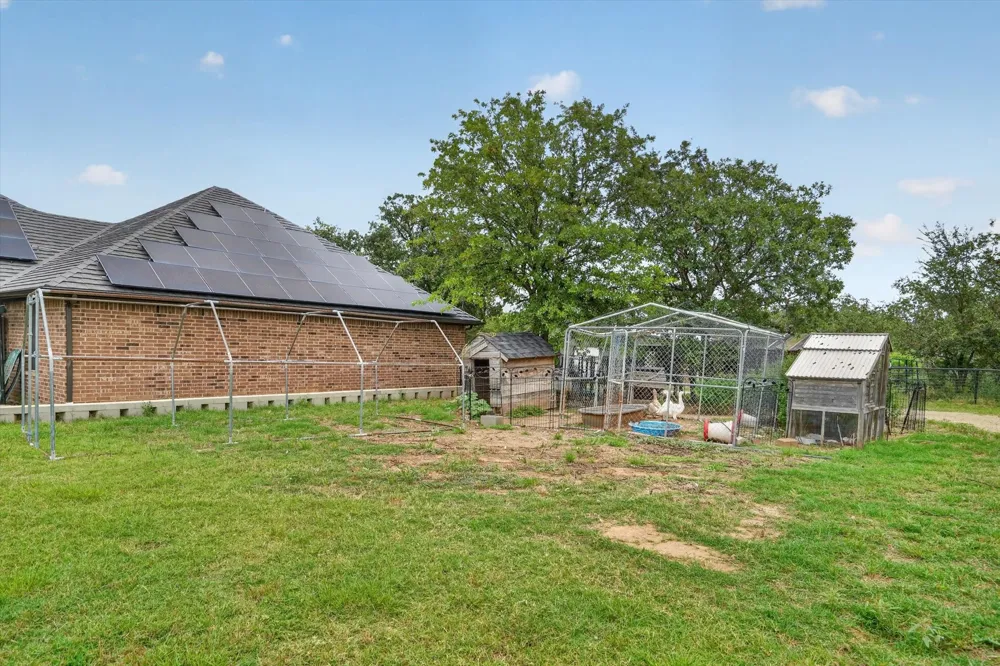 1017 County Road 3555 Paradise, TX 76073