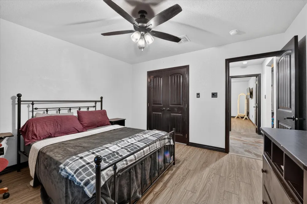 1017 County Road 3555 Paradise, TX 76073