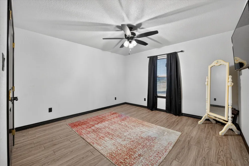 1017 County Road 3555 Paradise, TX 76073