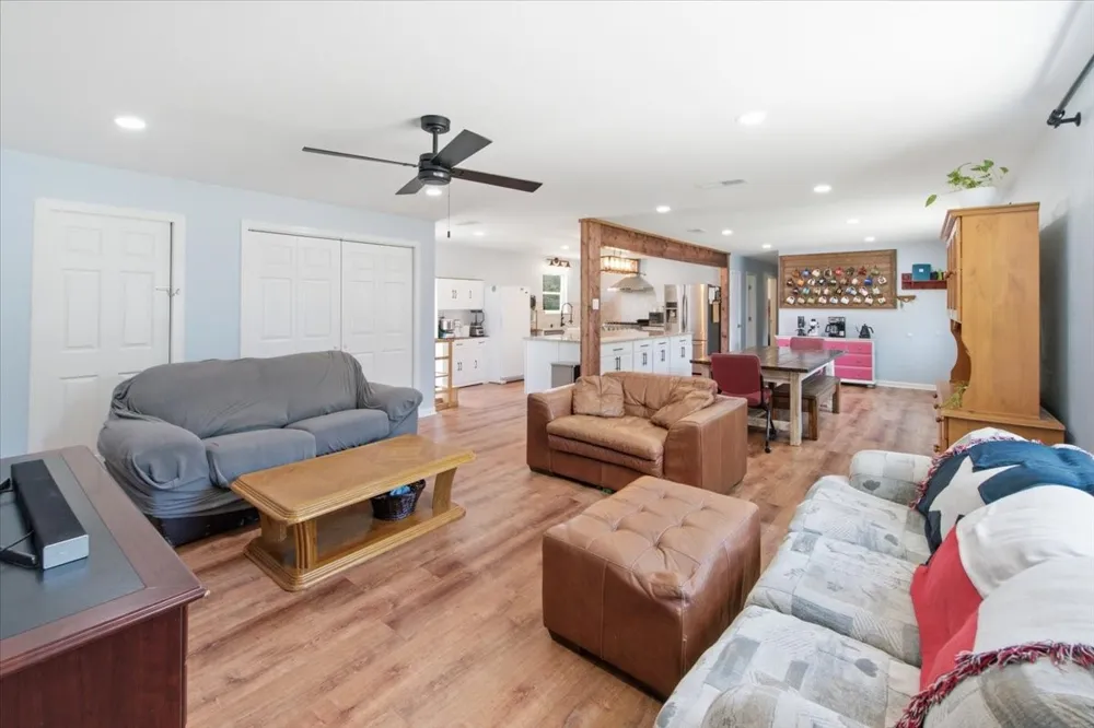 213 Virginia Drive Lacy Lakeview, TX 76705