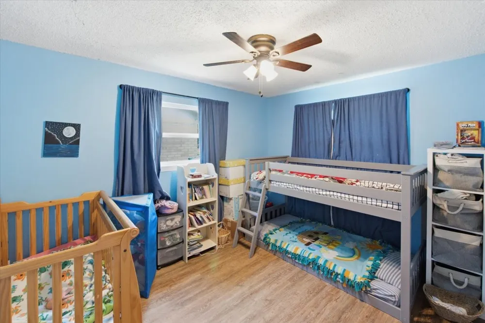 213 Virginia Drive Lacy Lakeview, TX 76705
