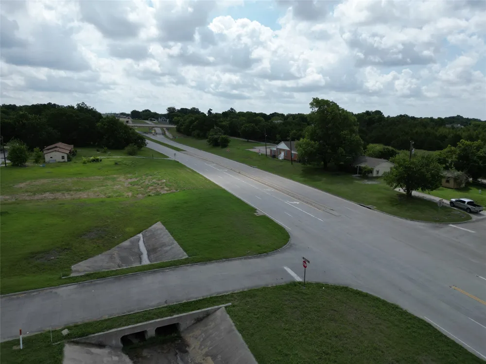 435 E Audie Murphy Parkway Farmersville, TX 75442