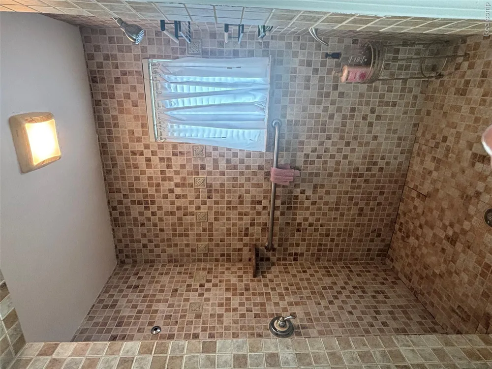 7129 Parkridge Parkway Swartz Creek City, MI 48473