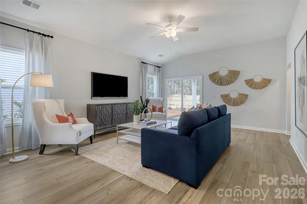 1016 Forest Walk Street Newton, NC 28658