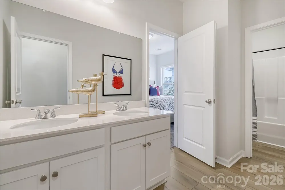1016 Forest Walk Street Newton, NC 28658