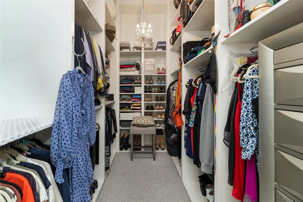1229 W 17th Street Houston, TX 77008