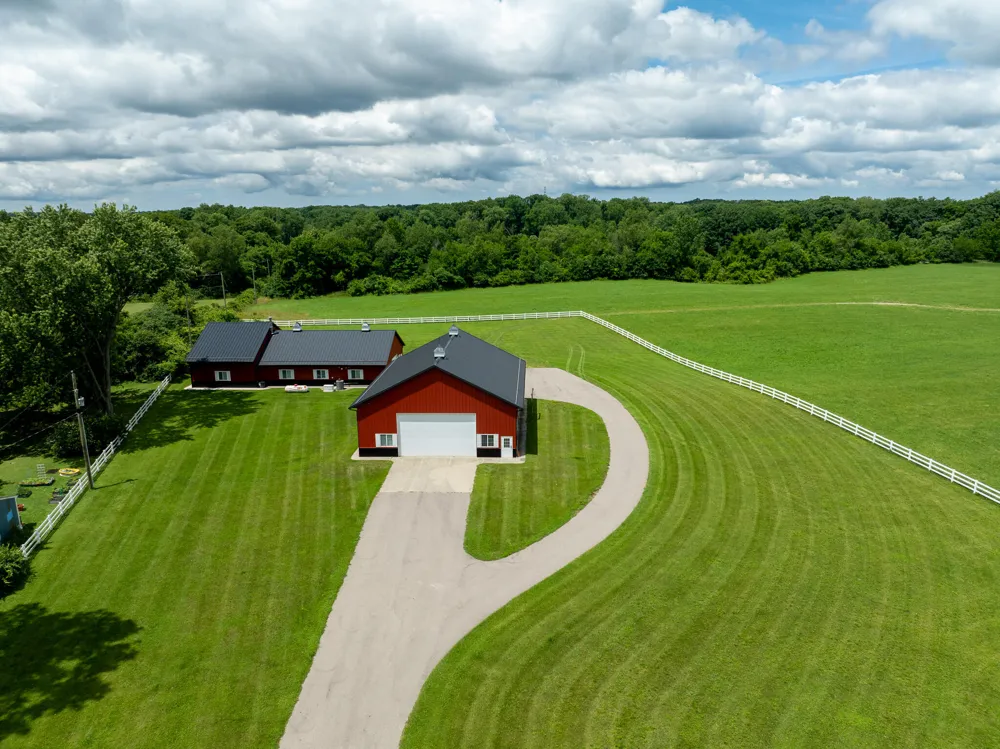 5075 Weiser Road Niles, MI 49120