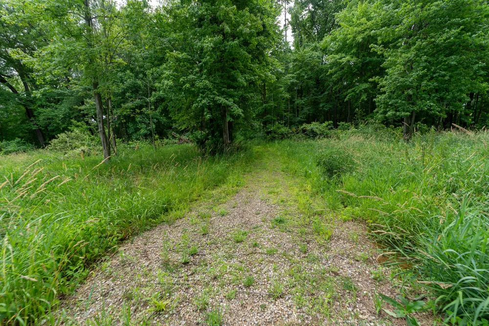 5075 Weiser Road Niles, MI 49120