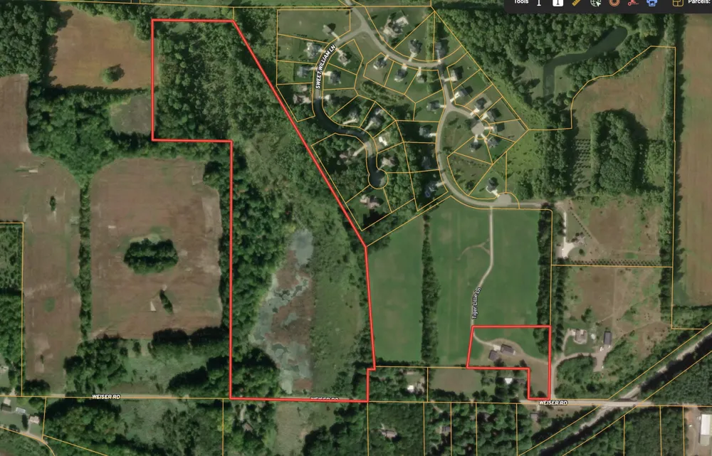 5075 Weiser Road Niles, MI 49120