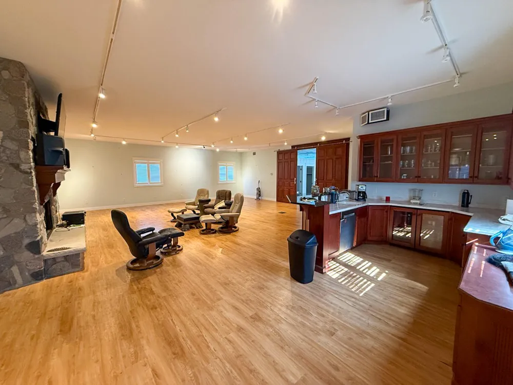 5075 Weiser Road Niles, MI 49120
