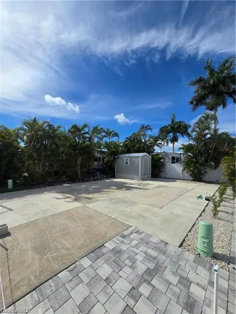 5650 Red Bird Lane
