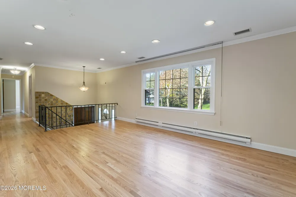 2 Sweet Briar Lane Holmdel, NJ 07733