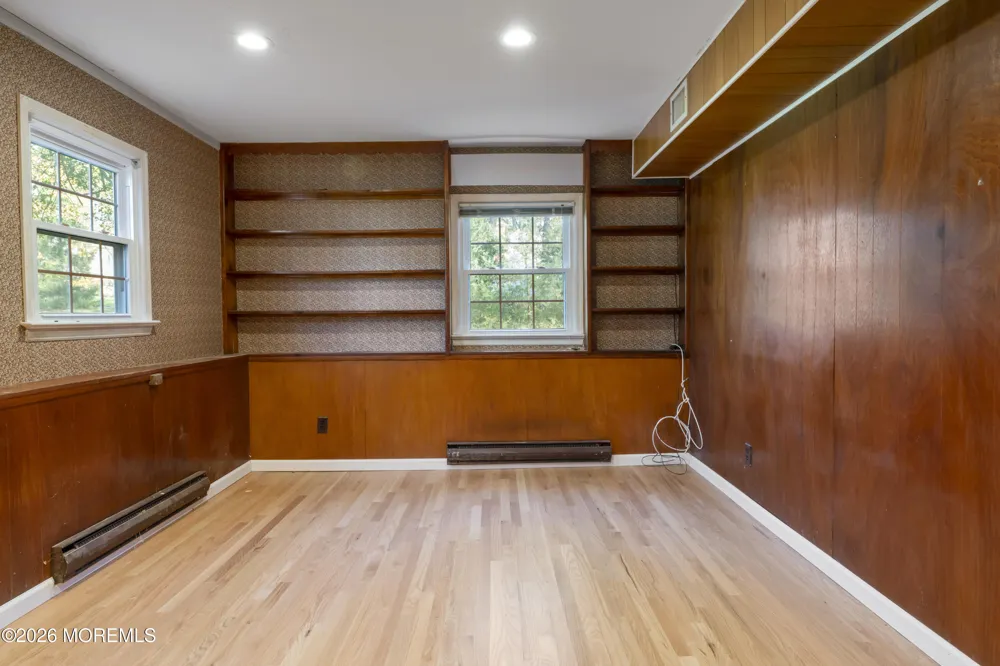 2 Sweet Briar Lane Holmdel, NJ 07733