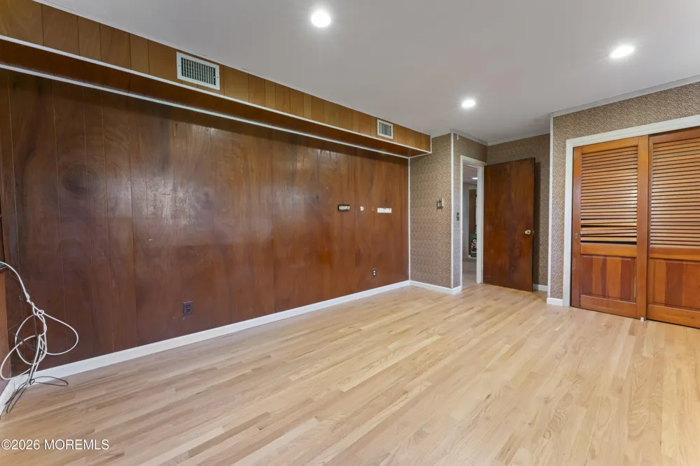 2 Sweet Briar Lane Holmdel, NJ 07733
