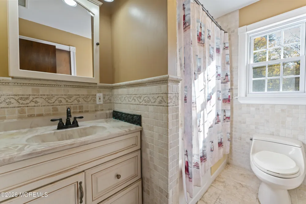 2 Sweet Briar Lane Holmdel, NJ 07733