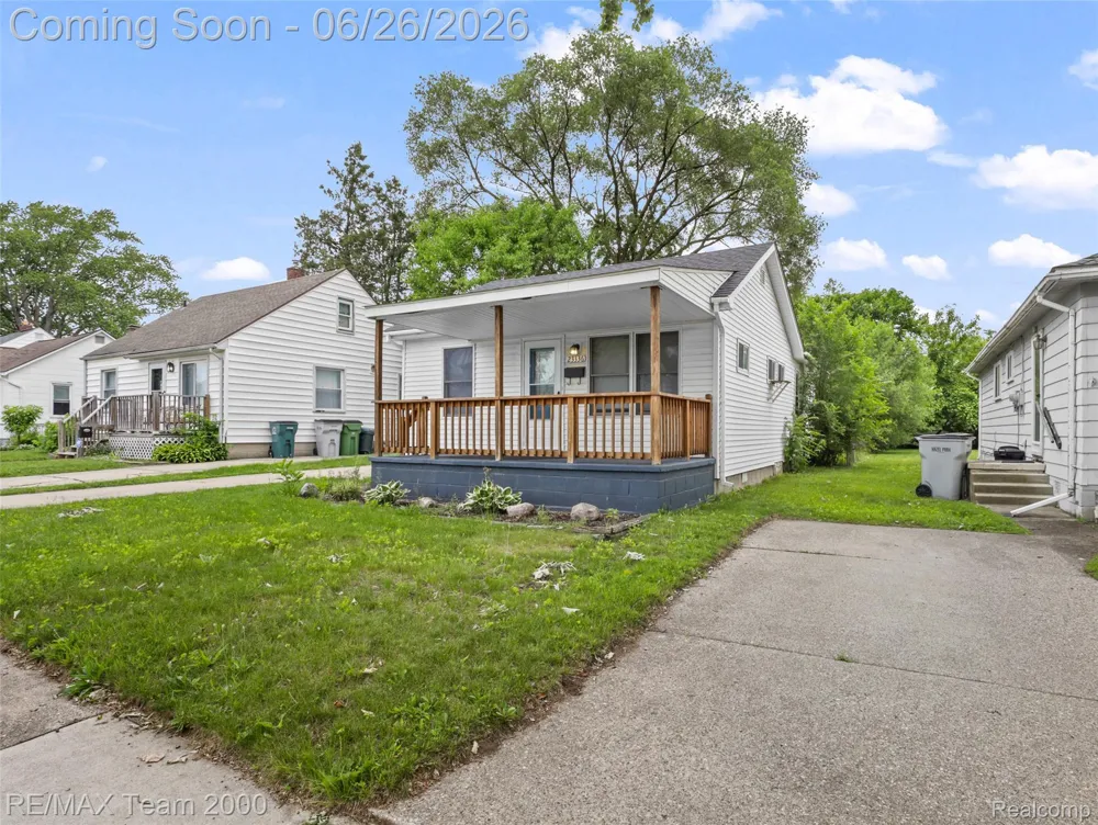 23336 Hoover Avenue Hazel Park City, MI 48030