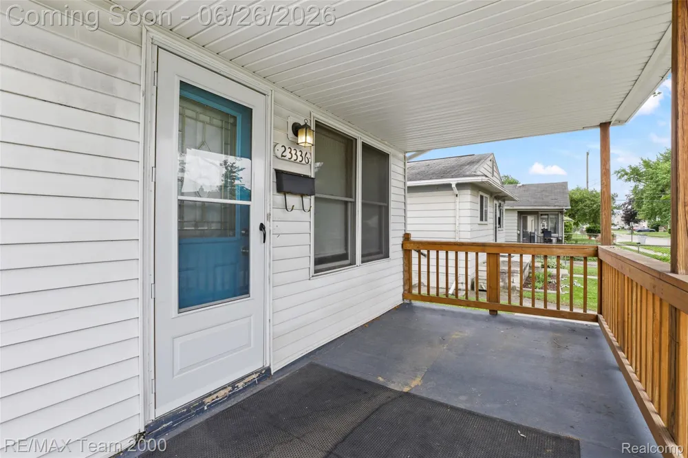 23336 Hoover Avenue Hazel Park City, MI 48030