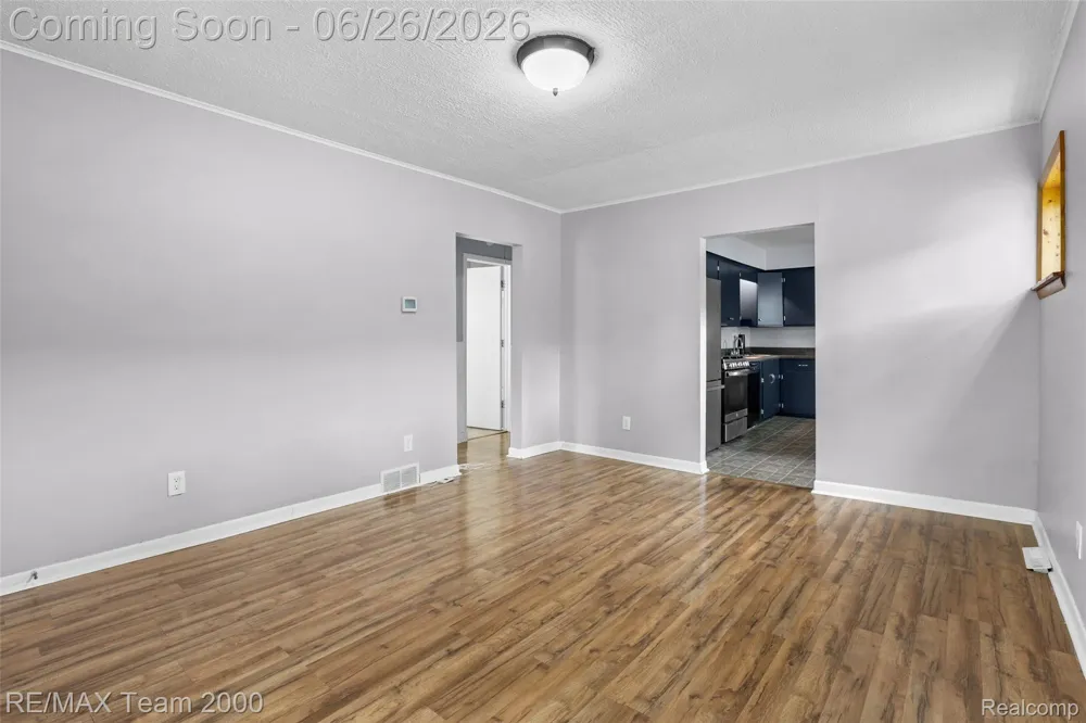 23336 Hoover Avenue Hazel Park City, MI 48030