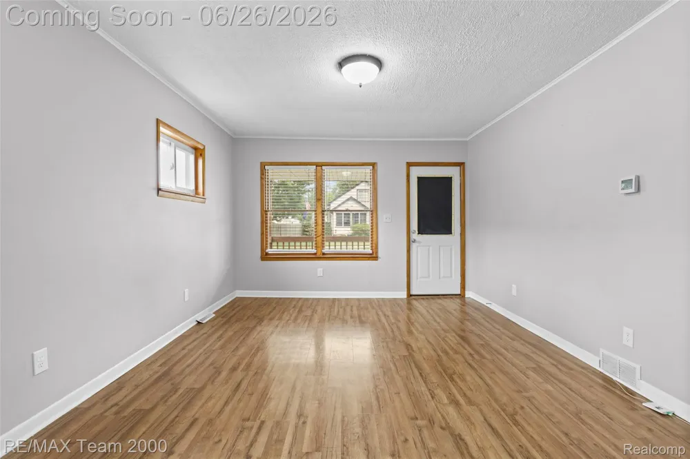 23336 Hoover Avenue Hazel Park City, MI 48030