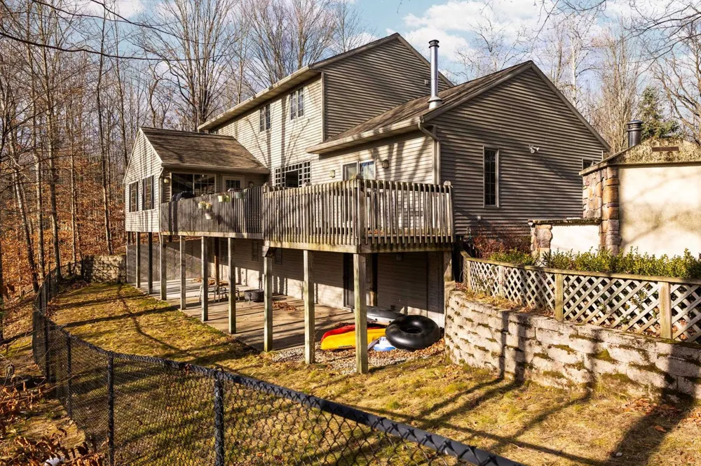 15445 Holly Drive Springdale Township, MI 49683