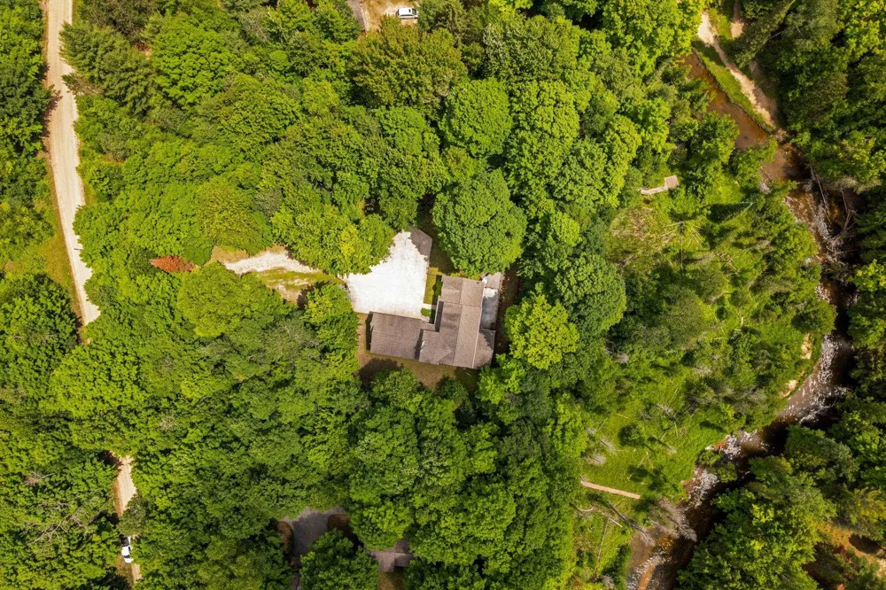 15445 Holly Drive Springdale Township, MI 49683