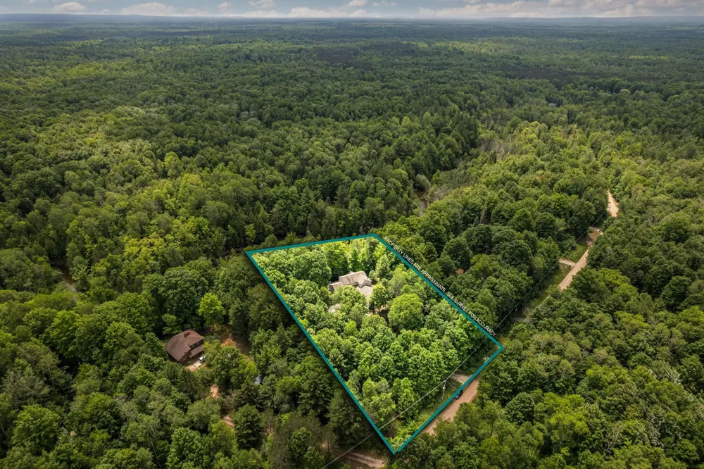 15445 Holly Drive Springdale Township, MI 49683