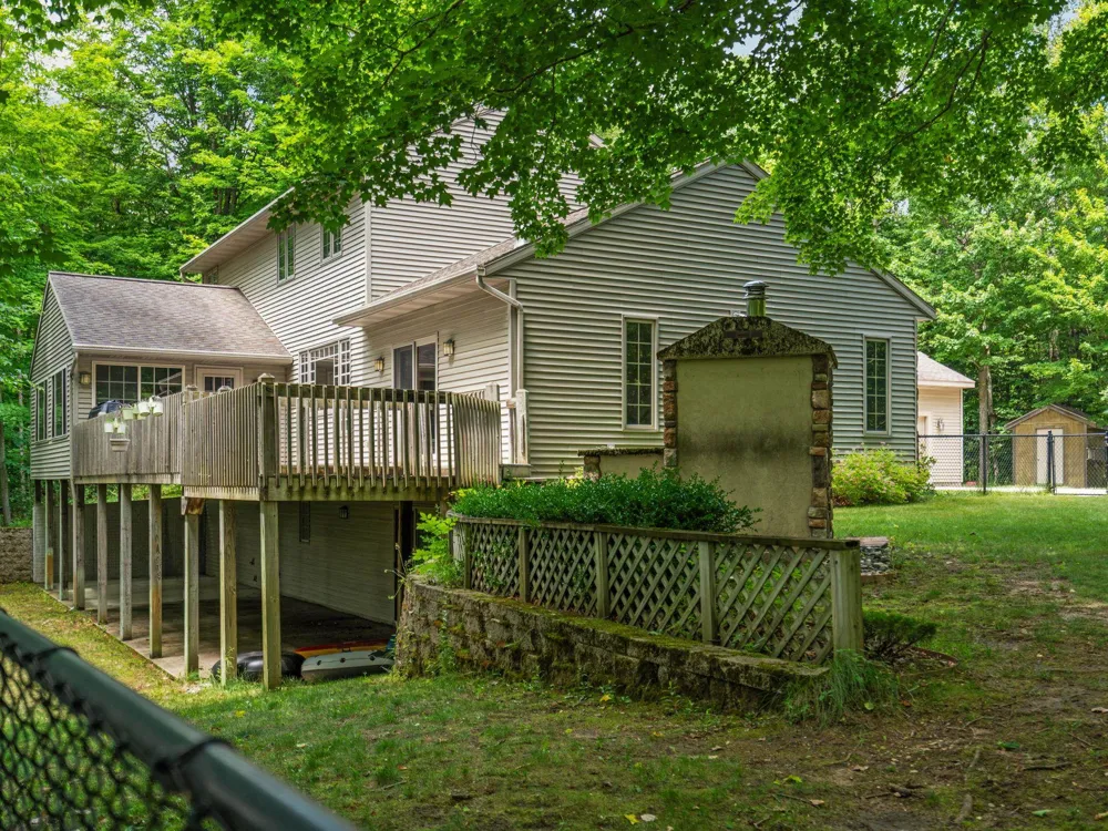 15445 Holly Drive Springdale Township, MI 49683