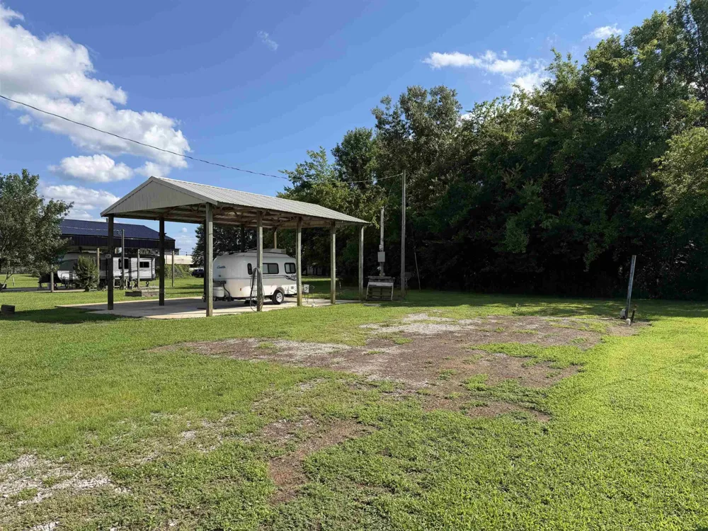 3045 CATFISH LN Crump, TN 38327
